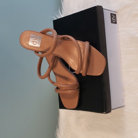 🌷SALE🌷DOLCE VITA 🌷🌷MINNEE CAFE SHOES - Picture 1 of 3